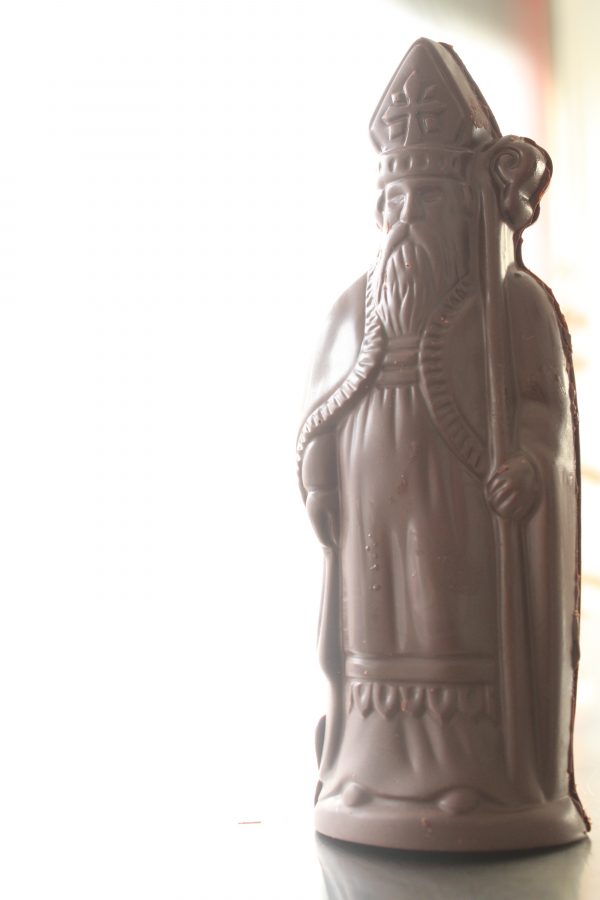 Petite sculpture en forme de Saint Nicholas en Chocolat