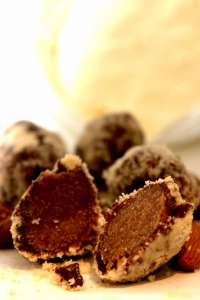 Rocher semoule chocolat au lait se poudrer d'amande